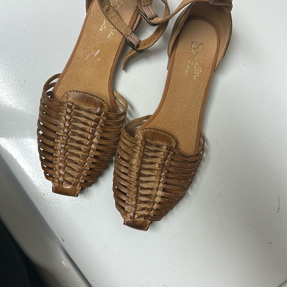 Seychelles Women's Brown Woven Sandals - Picture 2 of 8